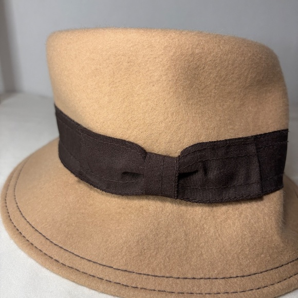Vintage 100% Wool Doeskin Felt Hat Tan/Brown with Ribbon +Bow - Picture 2 of 9